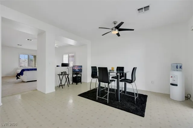 $2,150 | 1935 Valley Center Drive, Henderson, NV 89052