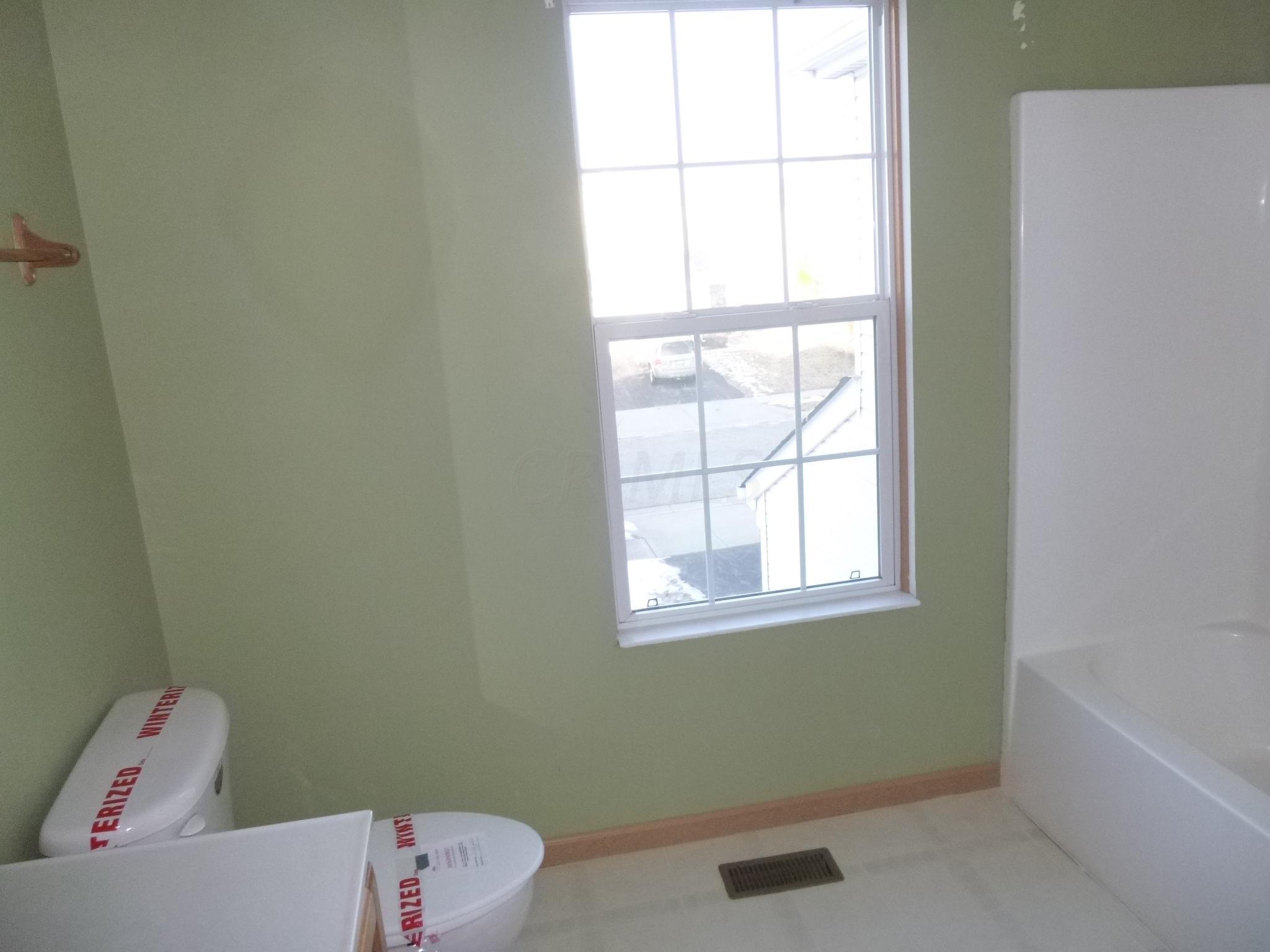2136 Ripple Road Hilliard, OH 43026 - Photo 15 of 32 Gallery Image 15
