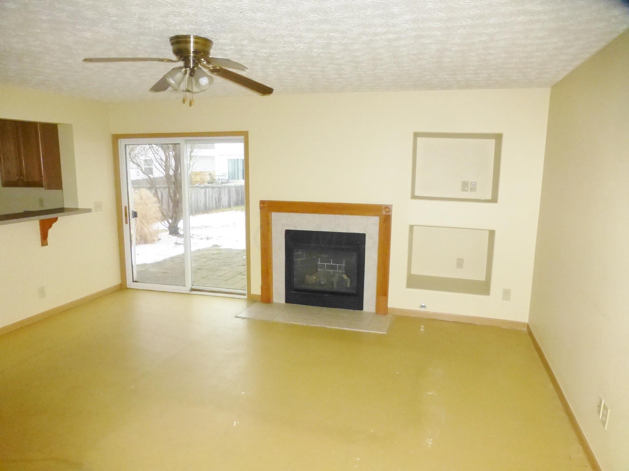 2136 Ripple Road Hilliard, OH 43026 - Photo 4 of 32 Gallery Image 4
