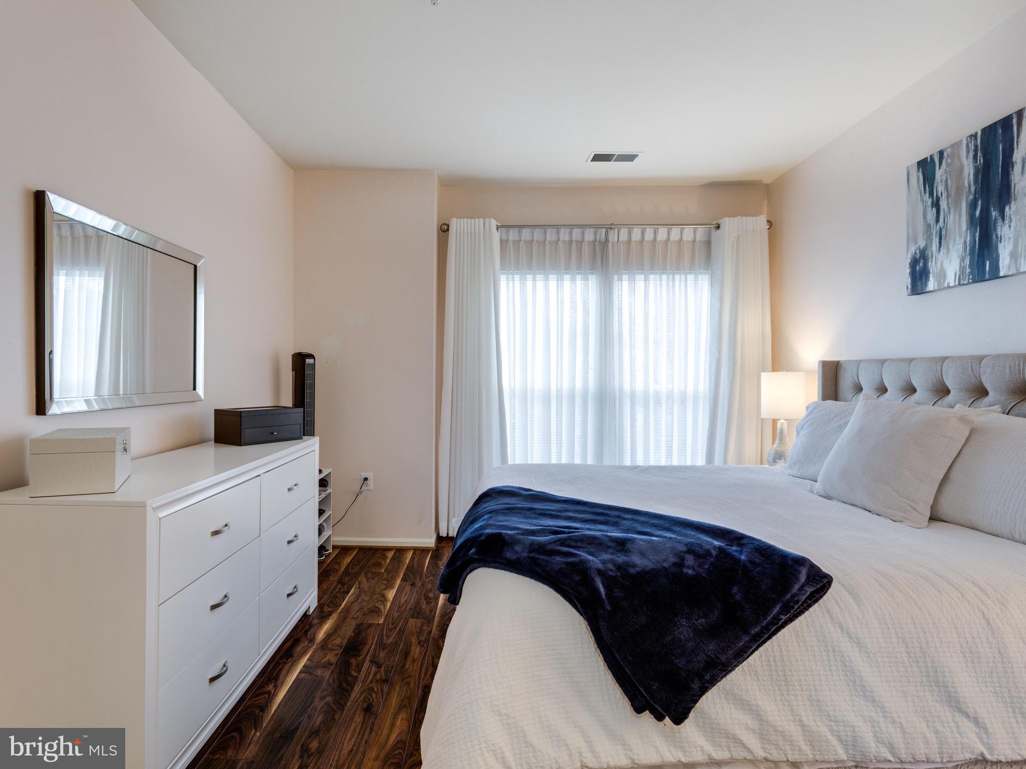 1520 North Point Drive, Unit 201 Reston, VA 20194 - Photo 14 of 30 Great Light