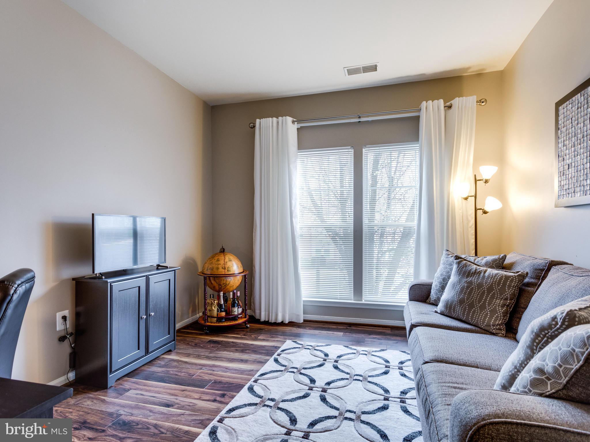 1520 North Point Drive, Unit 201 Reston, VA 20194 - Photo 20 of 30 2nd bedroom great guest bedroom or office