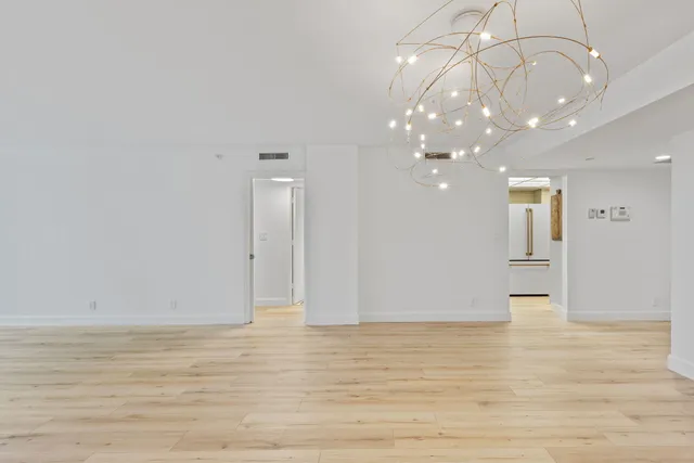 $585,000 | 3440 South Ocean Boulevard, Unit 107S, Palm Beach, FL 33480