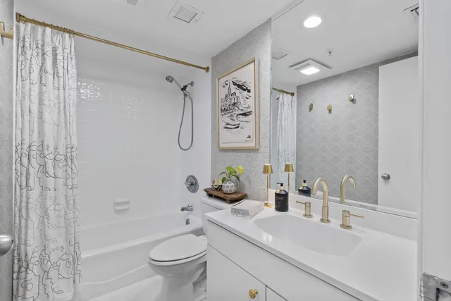 $585,000 | 3440 South Ocean Boulevard, Unit 107S, Palm Beach, FL 33480