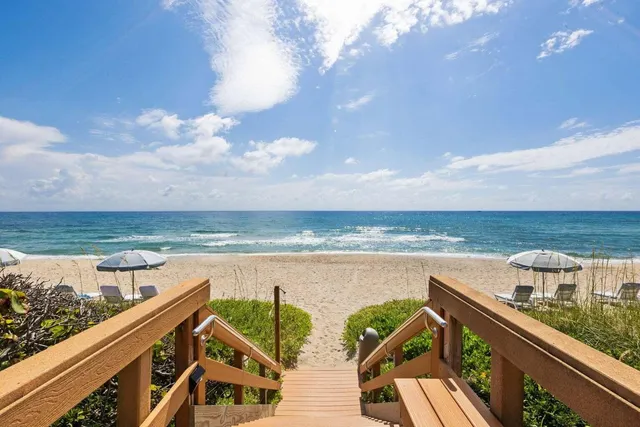 $585,000 | 3440 South Ocean Boulevard, Unit 107S, Palm Beach, FL 33480