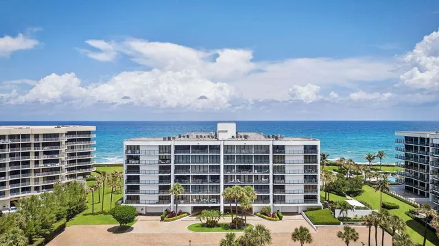 $585,000 | 3440 South Ocean Boulevard, Unit 107S, Palm Beach, FL 33480
