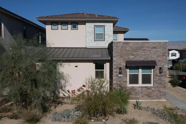 $679,000 | 74387 Parker Lane, Palm Desert, CA 92211