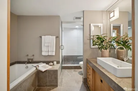 $1,700,000 | 176 Caselli Avenue, San Francisco, CA 94114