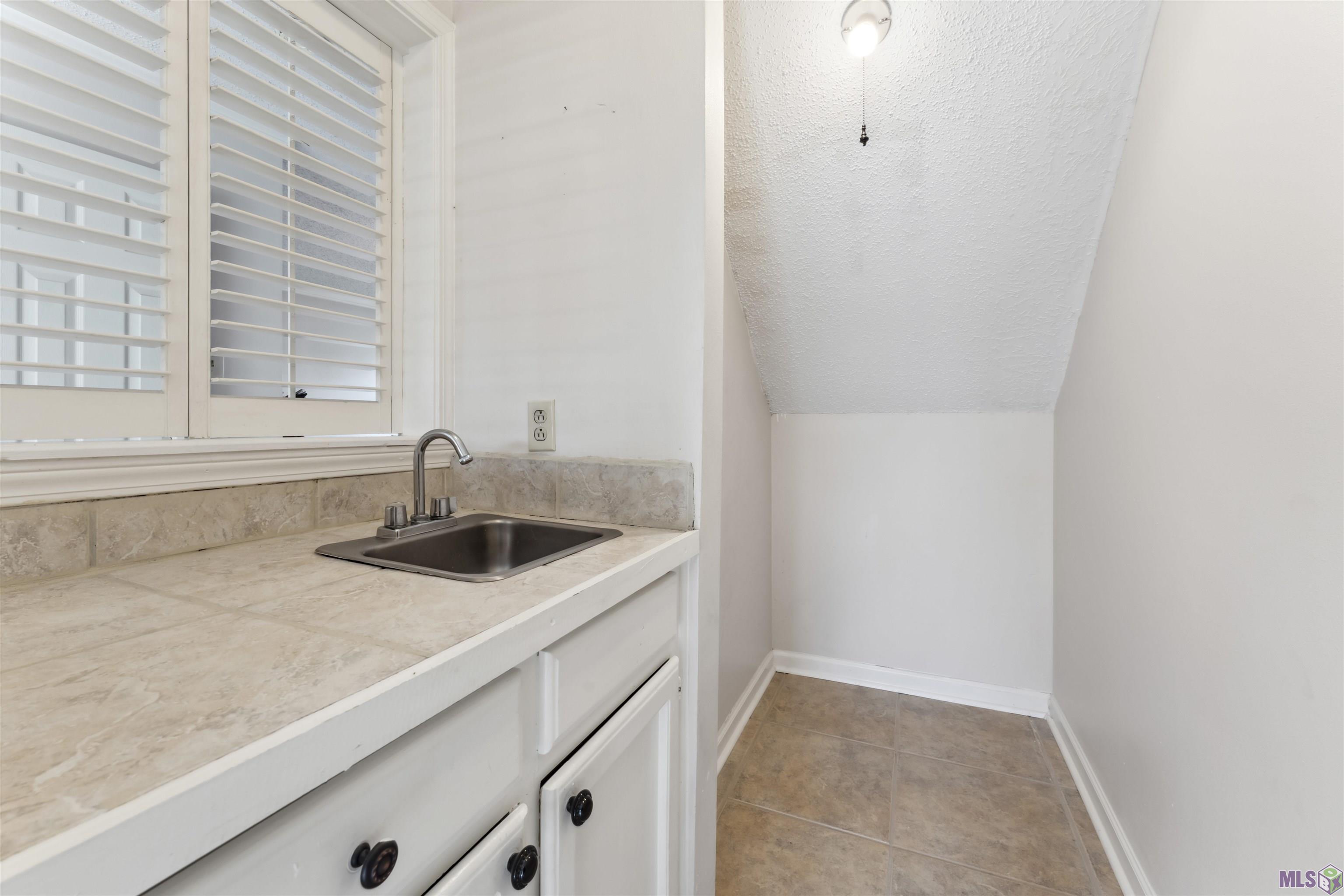 984 Ridgepoint Court, Unit 14D Baton Rouge, LA 70810 - Photo 9 of 15