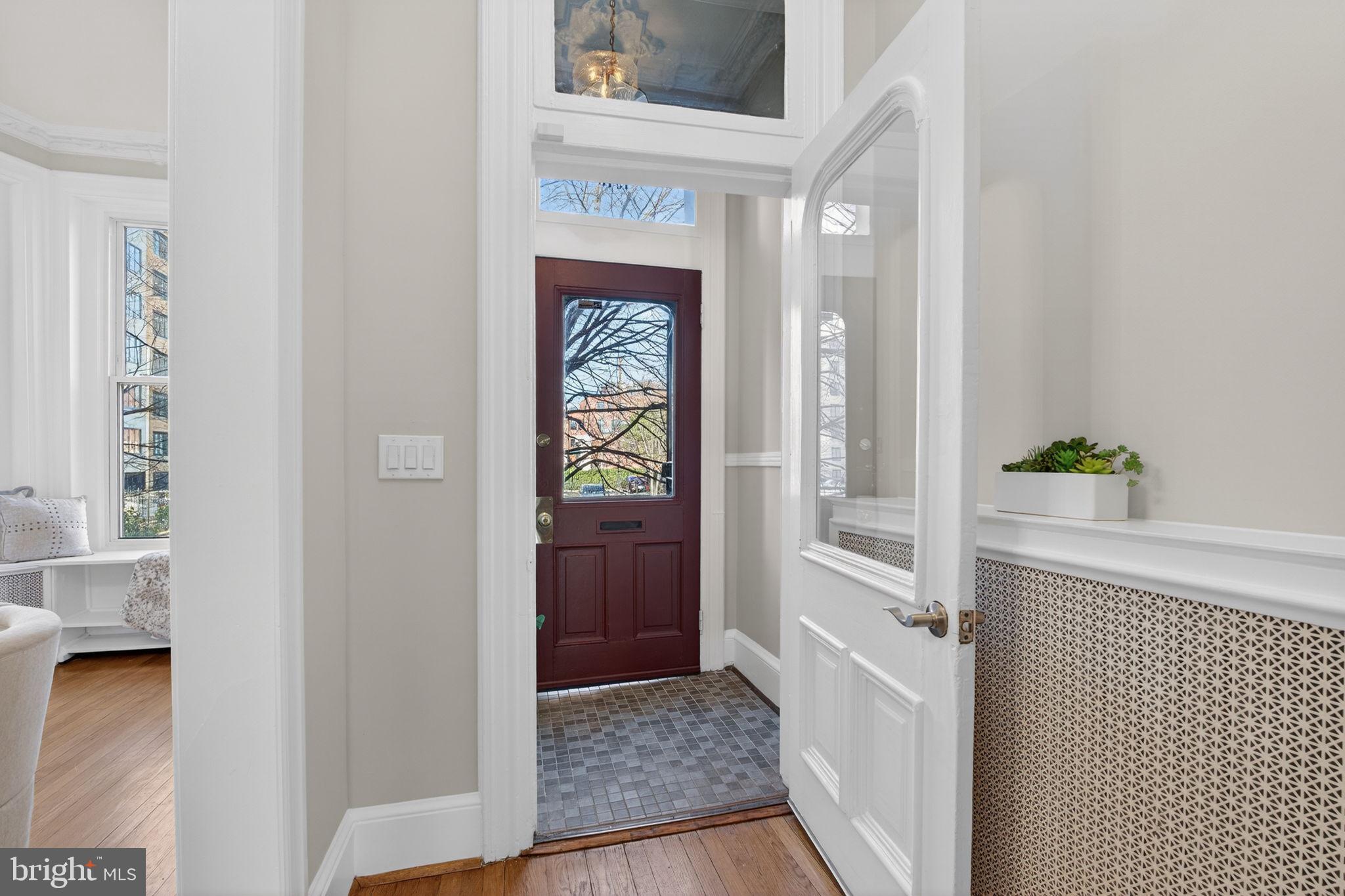 1510 R Street Northwest Washington, DC 20009 - Photo 4 of 113