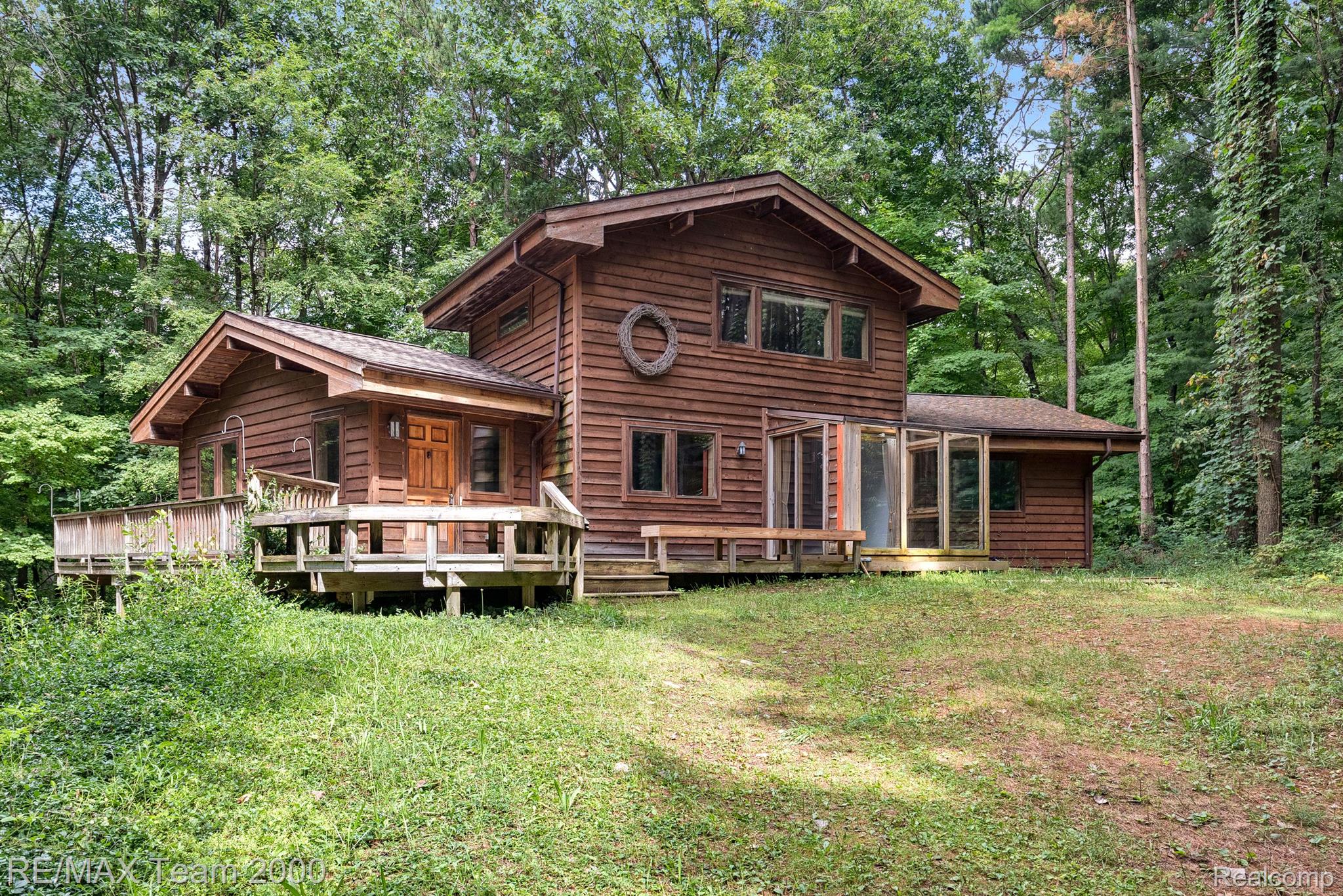 11993 Commerce Road Milford, MI 48380 - Photo 3 of 60