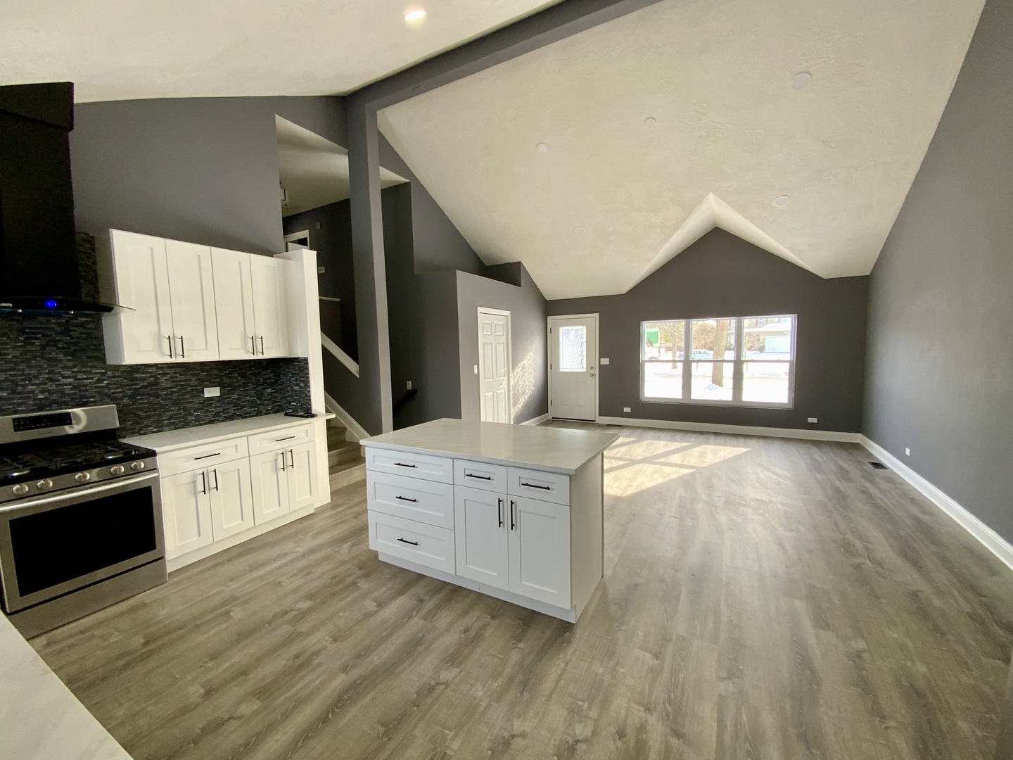 4014 Ridge Road Zion, IL 60099 - Photo 3 of 21