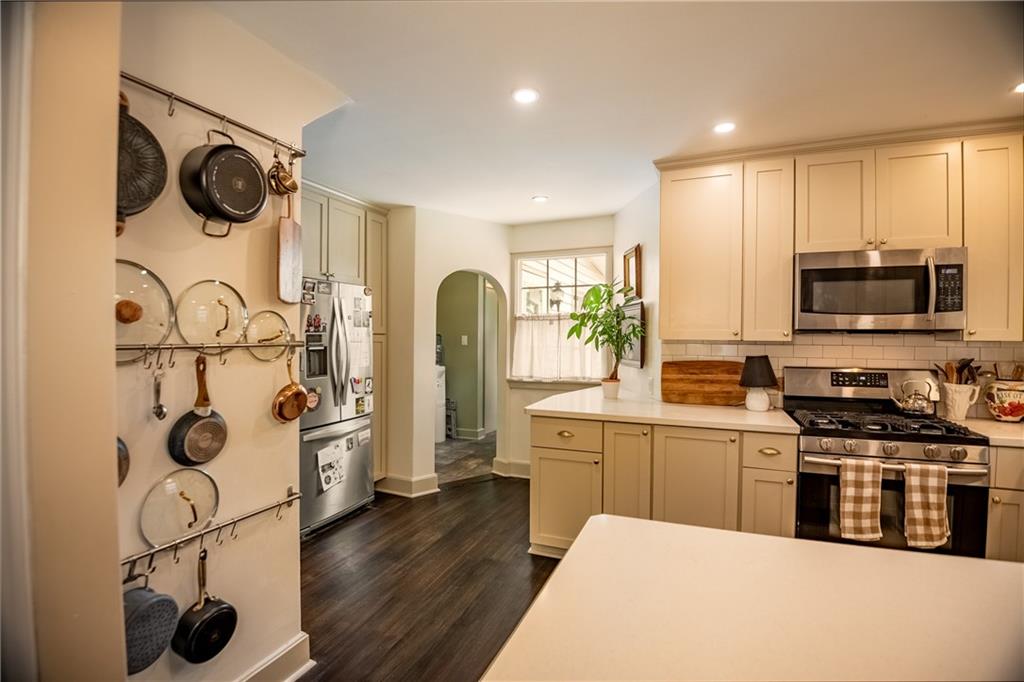 1336 Ashton Road Sharon, PA 16146 - Photo 8 of 40 Gallery Image 8