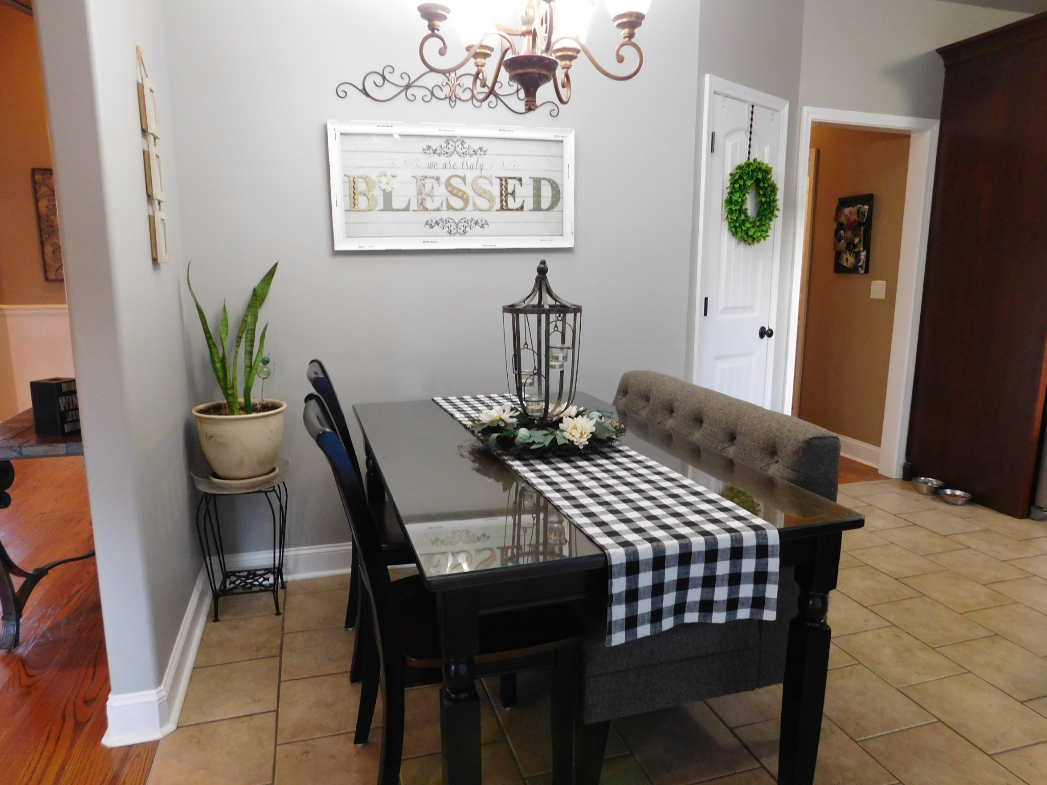 264 Fite Road Watertown, TN 37184 - Photo 25 of 43 a view of a dining room with furniture