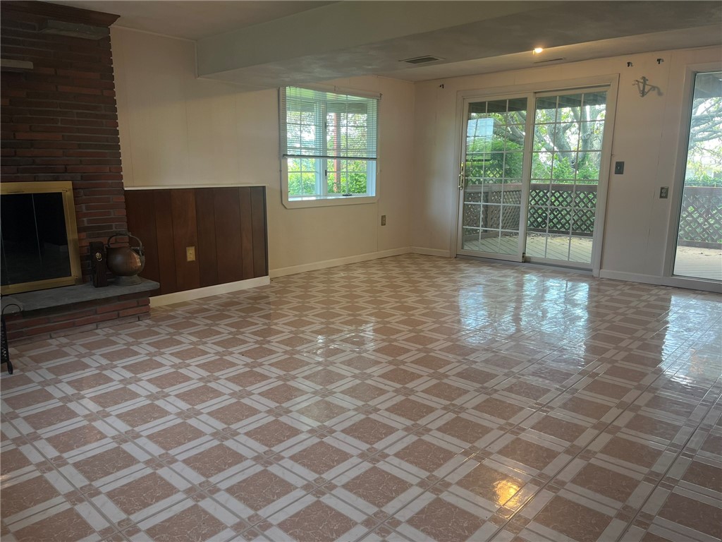 6 Aspinet Road Middletown, RI 02842 - Photo 18 of 28