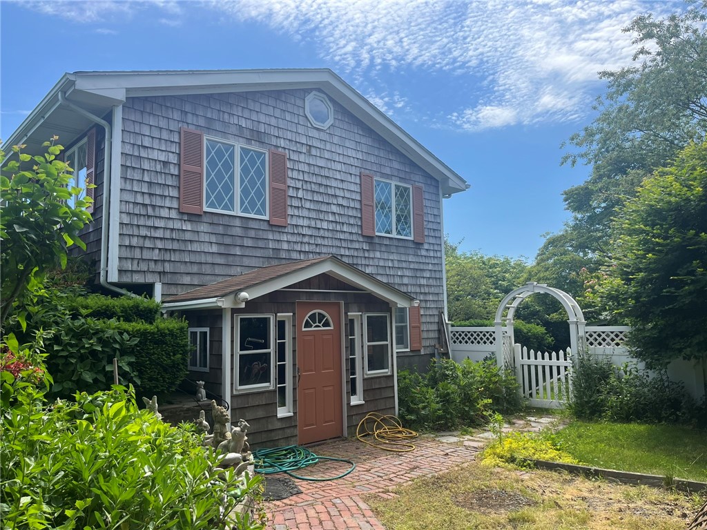 6 Aspinet Road Middletown, RI 02842 - Photo 25 of 28