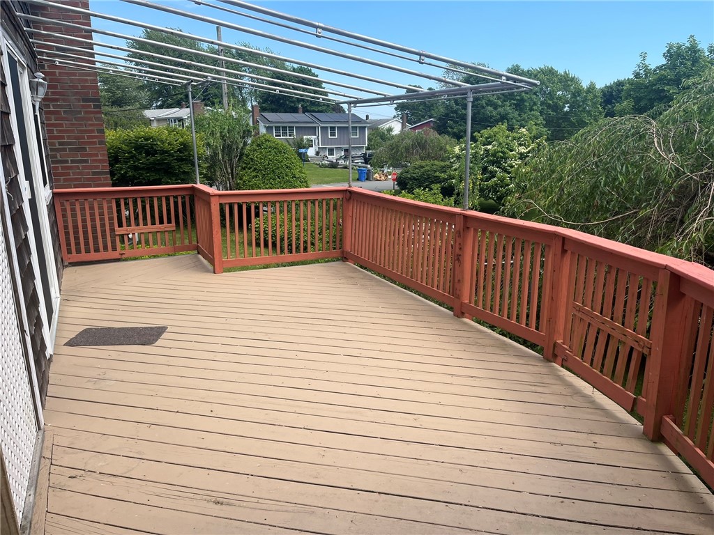 6 Aspinet Road Middletown, RI 02842 - Photo 9 of 28