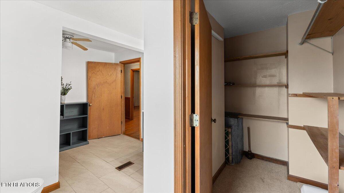 2956 Clover Hill Ridge Road Maryville, TN 37801 - Photo 14 of 24 14-Full Bath