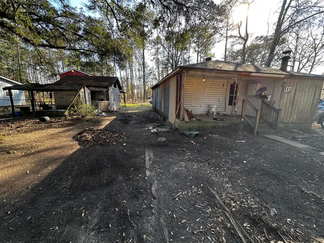 $85,000 | 112 Emmett Lane, Moncks Corner, SC 29461