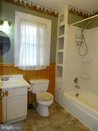 $1,500 | 108 Commerce Street, Chambersburg, PA 17201