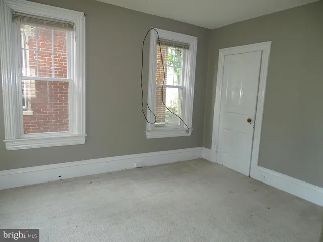 $1,600 | 108 Commerce Street, Chambersburg, PA 17201