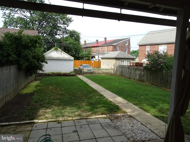 $1,600 | 108 Commerce Street, Chambersburg, PA 17201