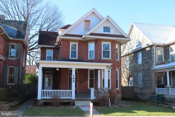 $1,500 | 108 Commerce Street, Chambersburg, PA 17201