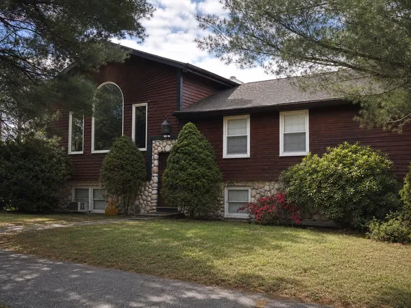 $1,100,000 | 5 Kathleen Drive, Wakefield, MA 01880