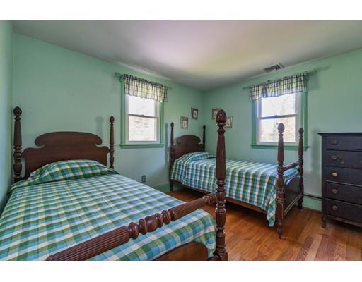 398 River Road Westport, MA 02790 - Photo 14 of 24 Gallery Image 14