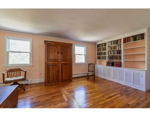 398 River Road Westport, MA 02790 - Photo 7 of 24 Gallery Image 7