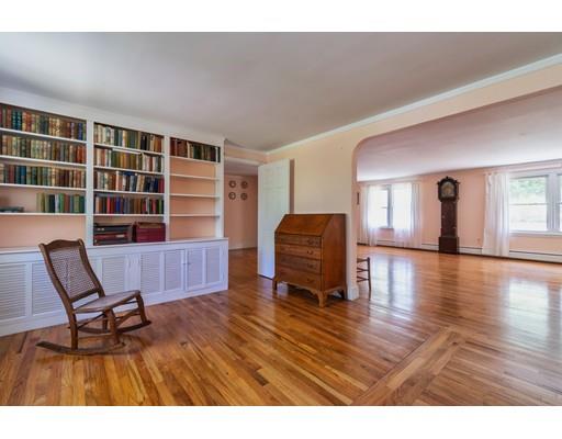 398 River Road Westport, MA 02790 - Photo 8 of 24 Gallery Image 8