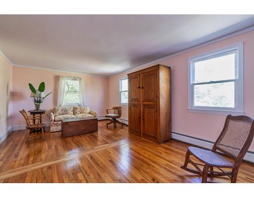 398 River Road Westport, MA 02790 - Photo 9 of 24 Gallery Image 9