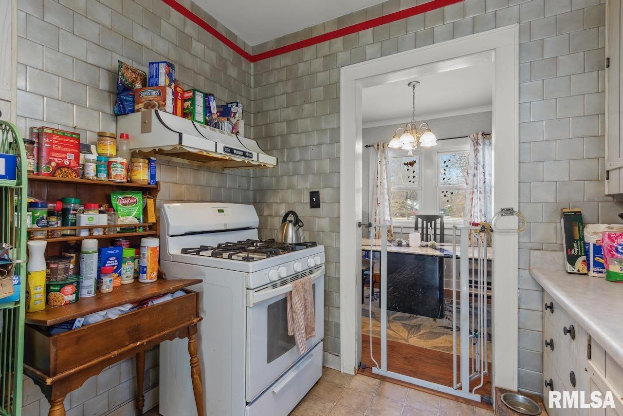 6314 West Farmington Road Peoria, IL 61604 - Photo 11 of 30