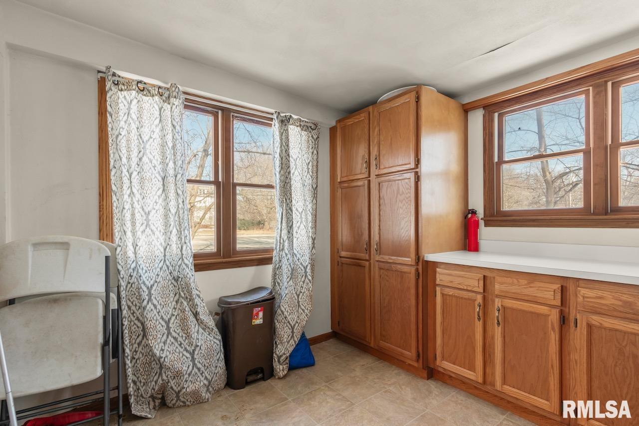 6314 West Farmington Road Peoria, IL 61604 - Photo 13 of 30