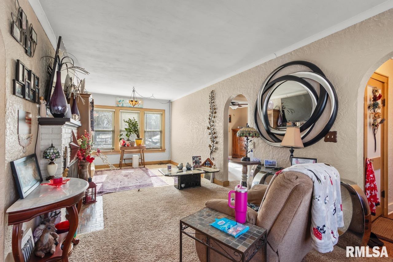 6314 West Farmington Road Peoria, IL 61604 - Photo 5 of 30