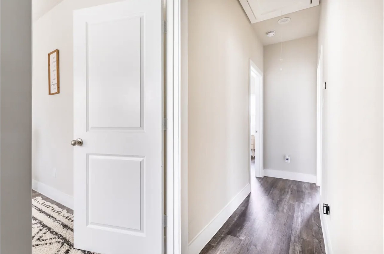 1740 Cove Crescent Houston, TX 77055 - Photo 13 of 44