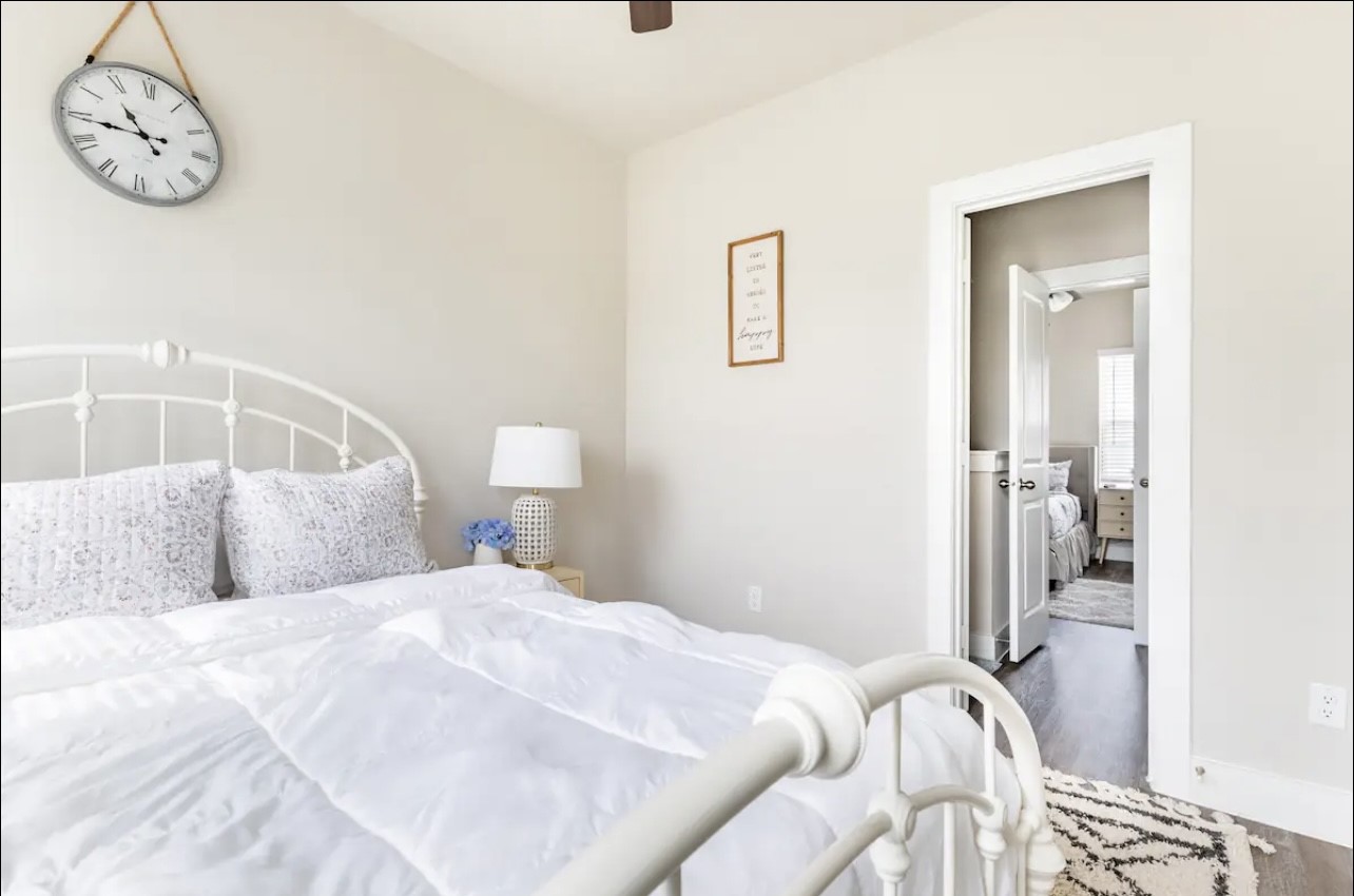 1740 Cove Crescent Houston, TX 77055 - Photo 35 of 44 a bedroom with a bed and closet