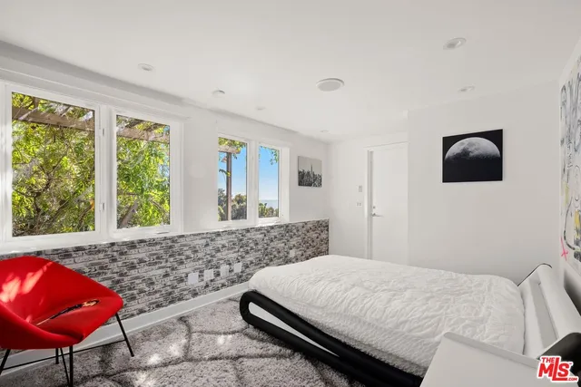 $3,685,000 | 9314 Lloydcrest Drive, Beverly Hills, CA 90210