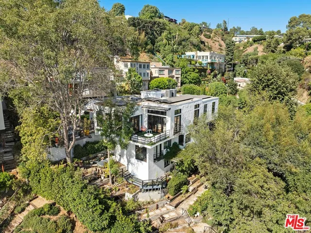 $3,685,000 | 9314 Lloydcrest Drive, Beverly Hills, CA 90210