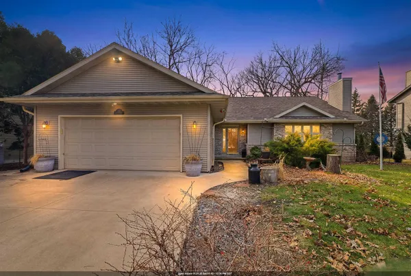 $369,000 | 1715 Bernheim Street, Oshkosh, WI 54904
