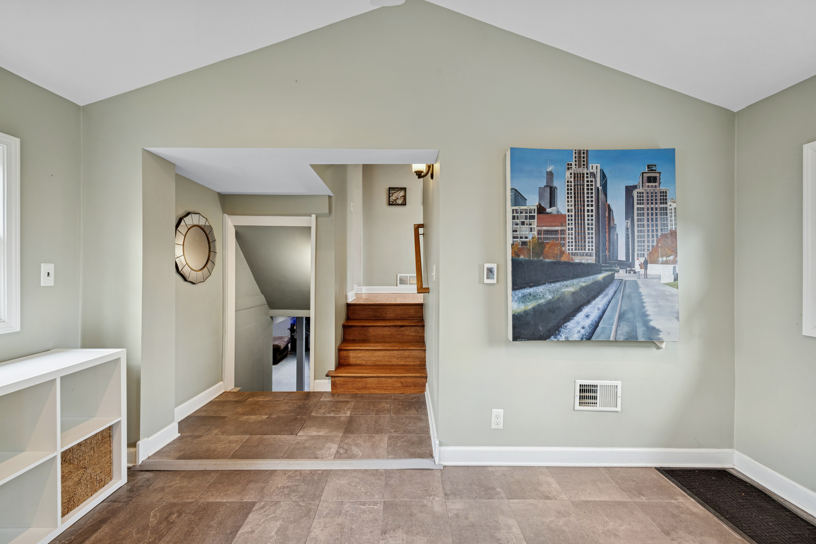 373 Woodbridge Road Des Plaines, IL 60016 - Photo 11 of 20 Gallery Image 11