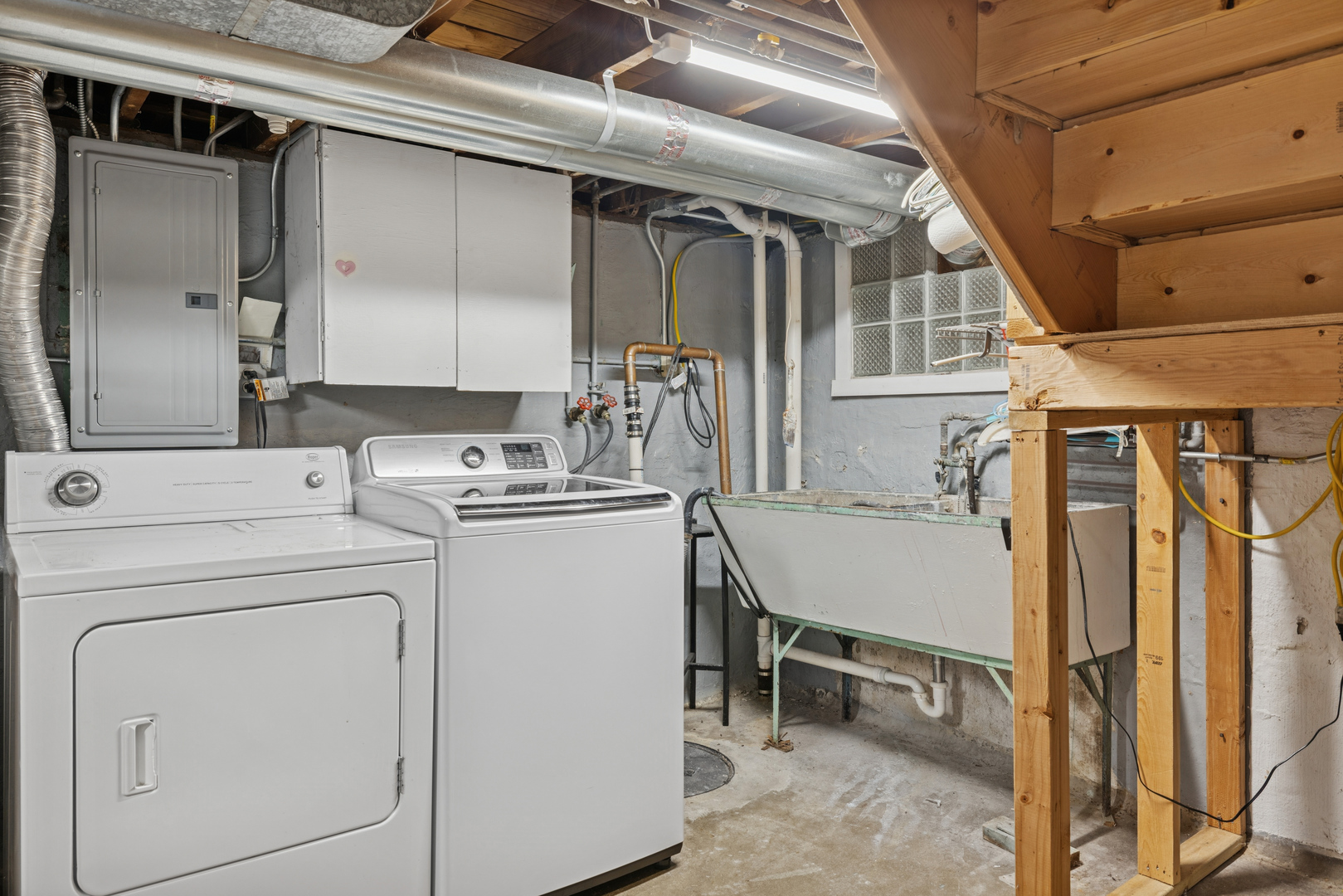 373 Woodbridge Road Des Plaines, IL 60016 - Photo 14 of 20 Gallery Image 14