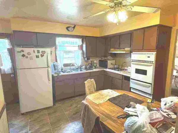 $360,000 | 973 Highland Road, Mundelein, IL 60060