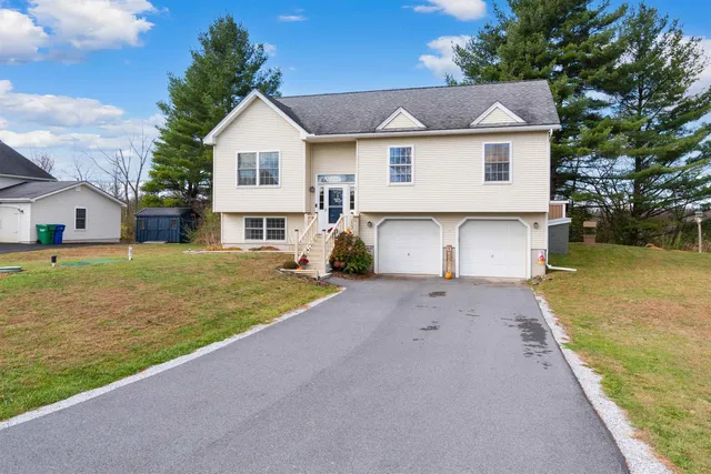 $369,900 | 15 Glen Ridge Lane, Swanton, VT 05478