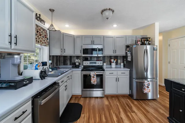 $379,900 | 15 Glen Ridge Lane, Swanton, VT 05478