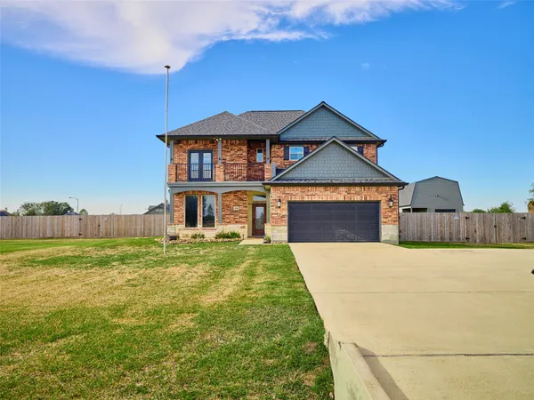 $599,900 | 11718 Casadores Lane, Needville, TX 77461