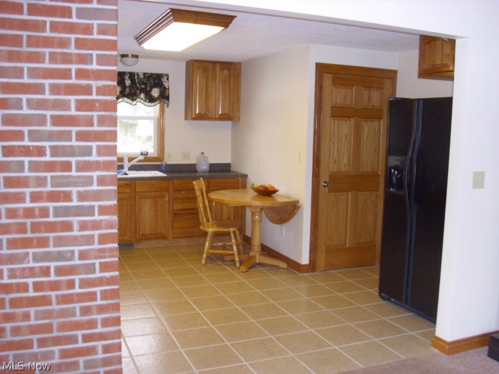 1476 West Calla Road Youngstown, OH 44514 - Photo 5 of 24 Gallery Image 5