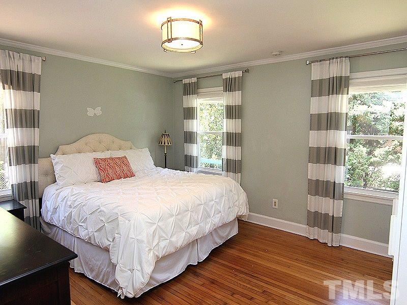 1329 Hathaway Road Raleigh, NC 27608 - Photo 12 of 18