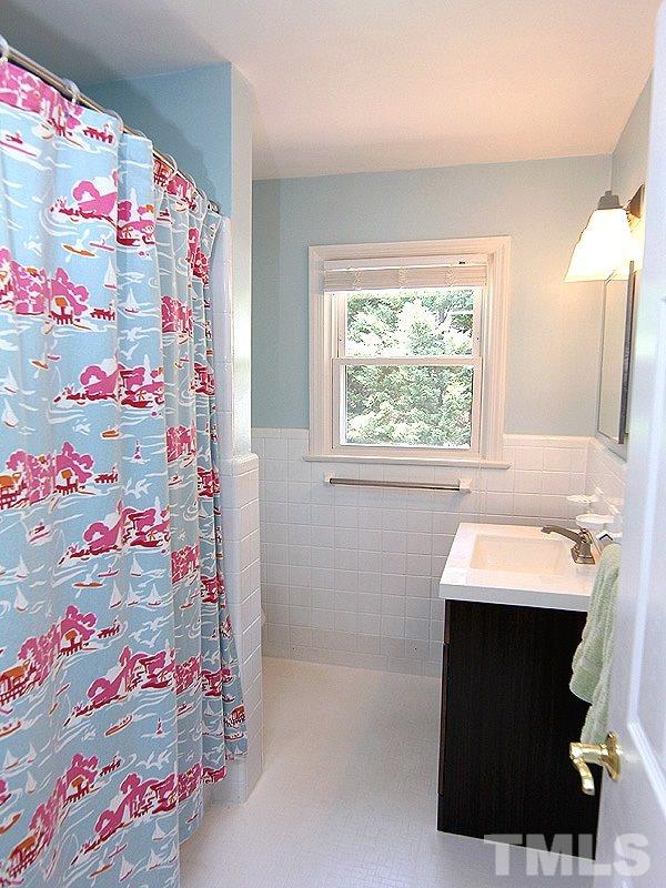 1329 Hathaway Road Raleigh, NC 27608 - Photo 14 of 18