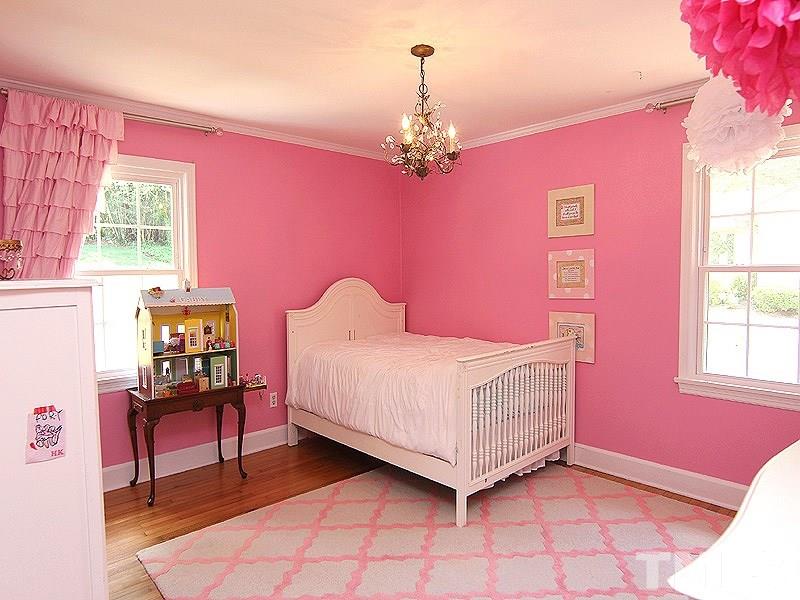 1329 Hathaway Road Raleigh, NC 27608 - Photo 15 of 18