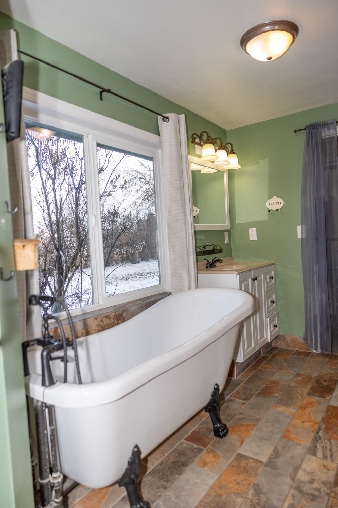 521 Old Midland Road Klamath Falls, OR 97603 - Photo 37 of 48 335A3398
